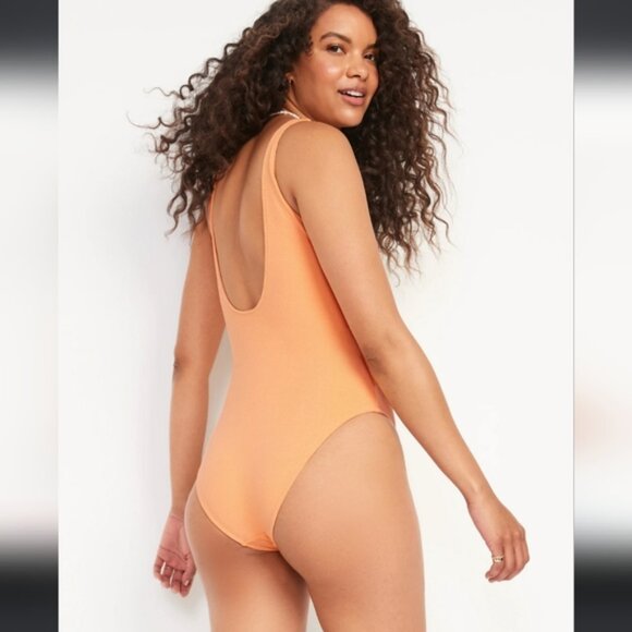 NWT Old Navy Swimsuit - Picture 2 of 3